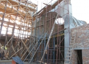 Bydivnutsvo_cherven_2015-05.JPG